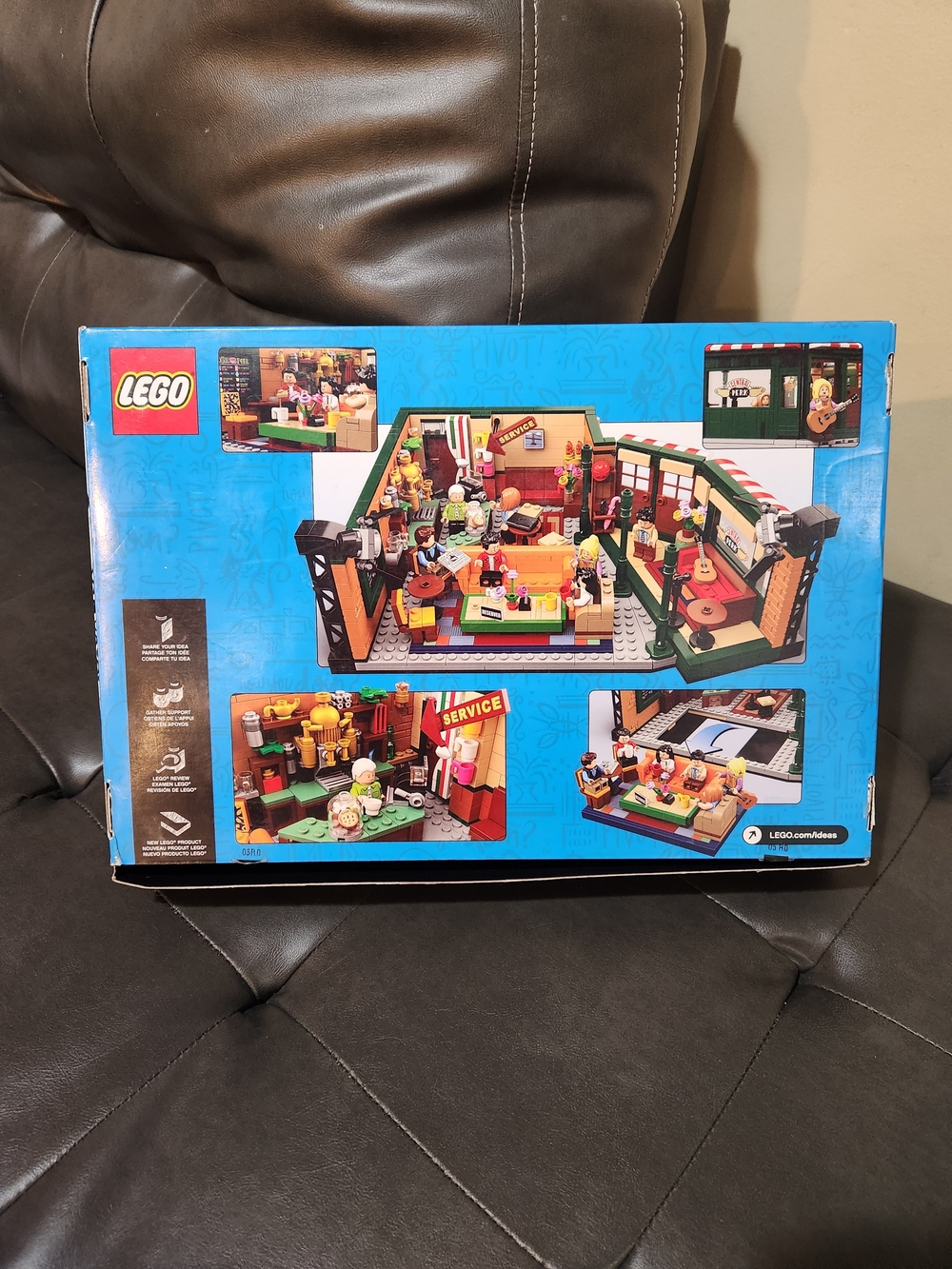 Like New LEGO FRIENDS Central Perk TV Set - Brown & Multicolor Complete! - Picture 3 of 11